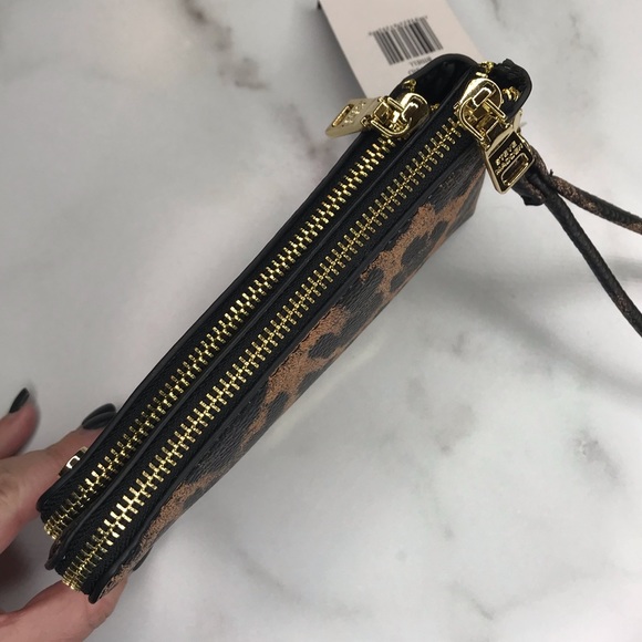 Steve Madden | Leopard Print Double Pouch Wristlet - Picture 7 of 7